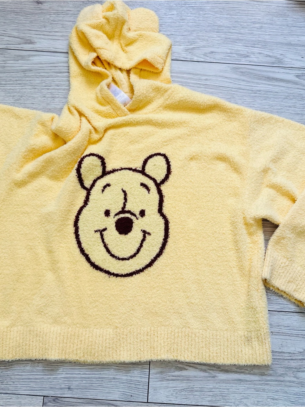 Disney Yellow Winnie the Pooh Crewneck Sweater size XL - Picture 6 of 7